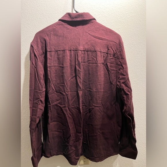 Last Chance🕑| Valor Collective | Button Down Shirt | xl - Picture 2 of 4